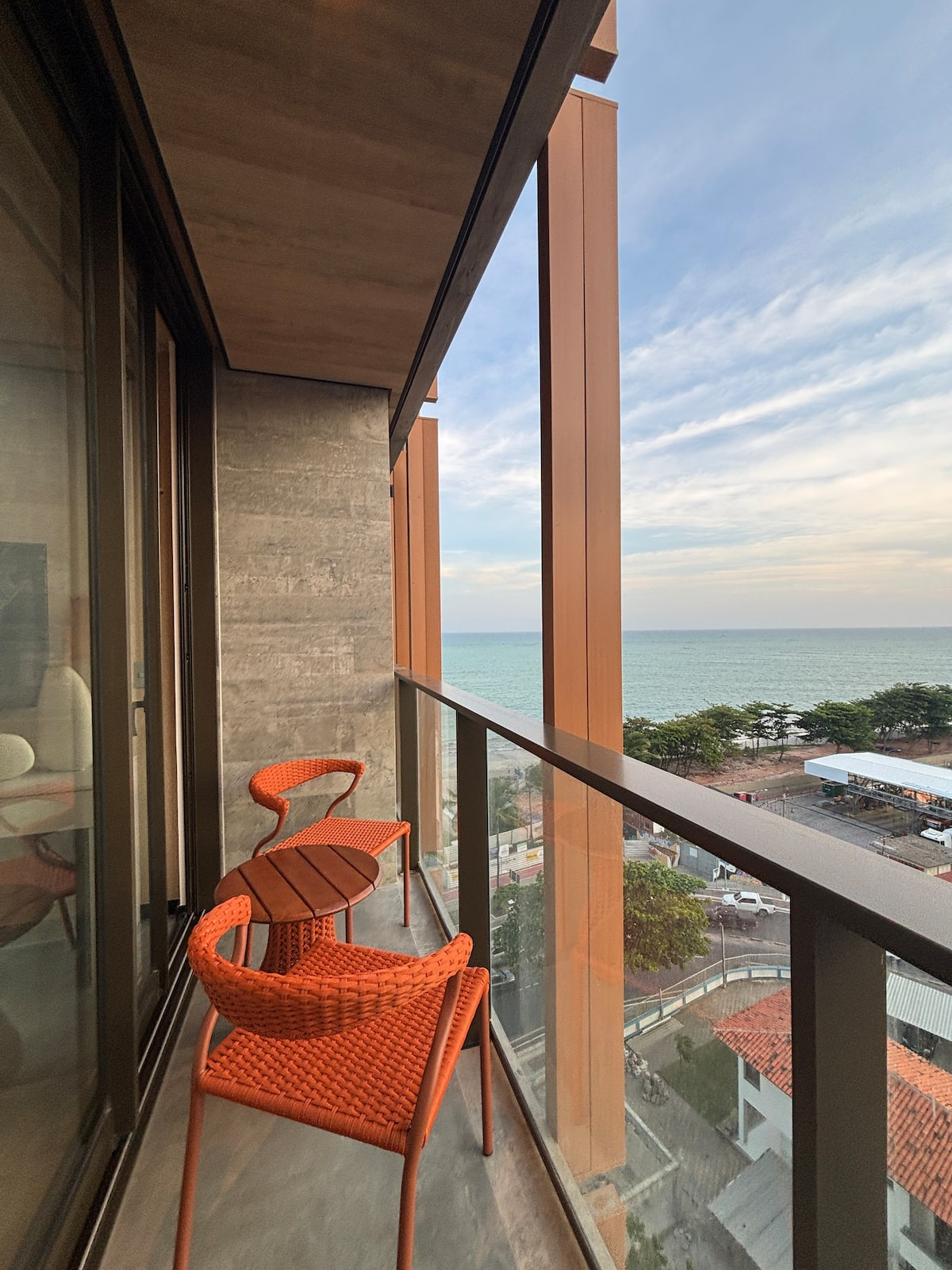 New Time Luxury – Estúdio com Vista para o Mar e Piscina Infinita